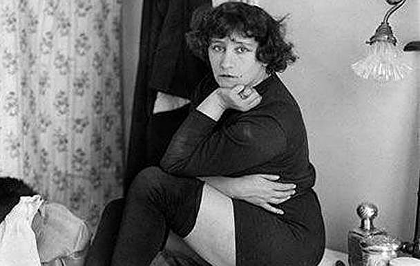 La Colette real, una escritora que escribía novelas y también actuaba en espectáculos de music hall.