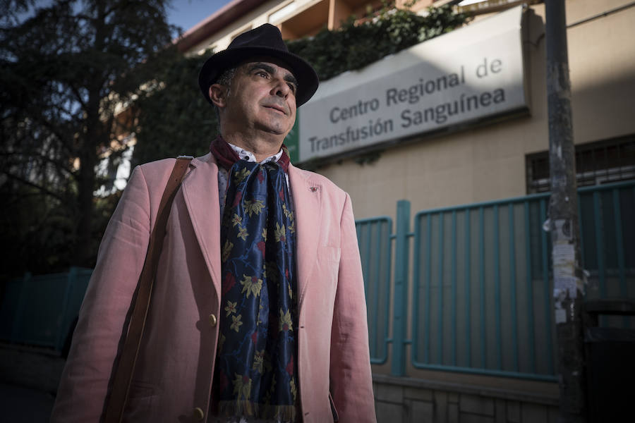 Enrique Francisco Ojea, albaicinero, es el mayor donante de sangre de España y anima a todos a que donen para ayudar a los demás 