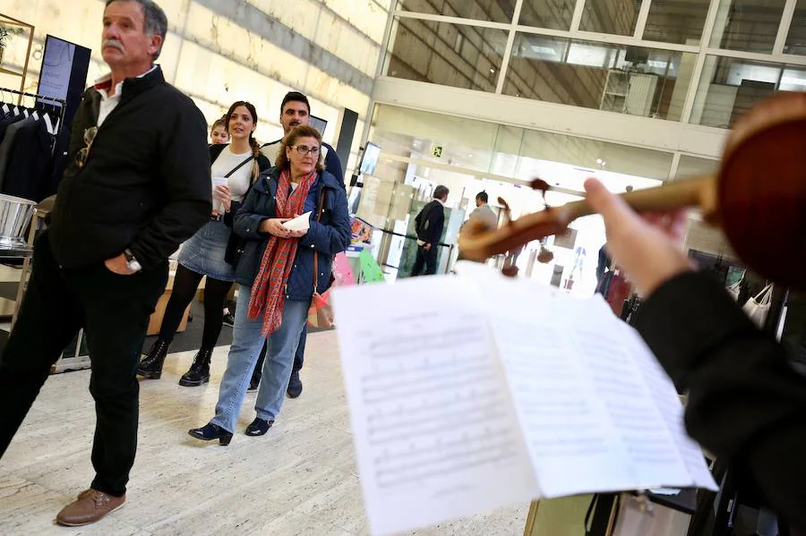 Todo está preparado para el gran desfile nupcial que cada año recibe una gran afluencia de público