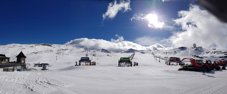 Aunque no hay novedades sobre la fecha de apertura, hoy se podía ver a personal de Cetursa trabajando en las pistas