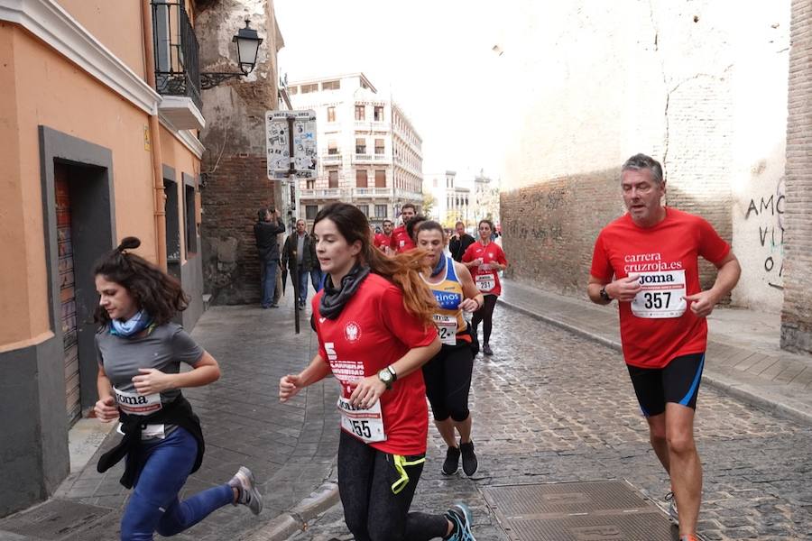 La tímida lluvia con la que se abrió la mañana dejó paso luego a un sol confortable para los más de 1.100 participantes