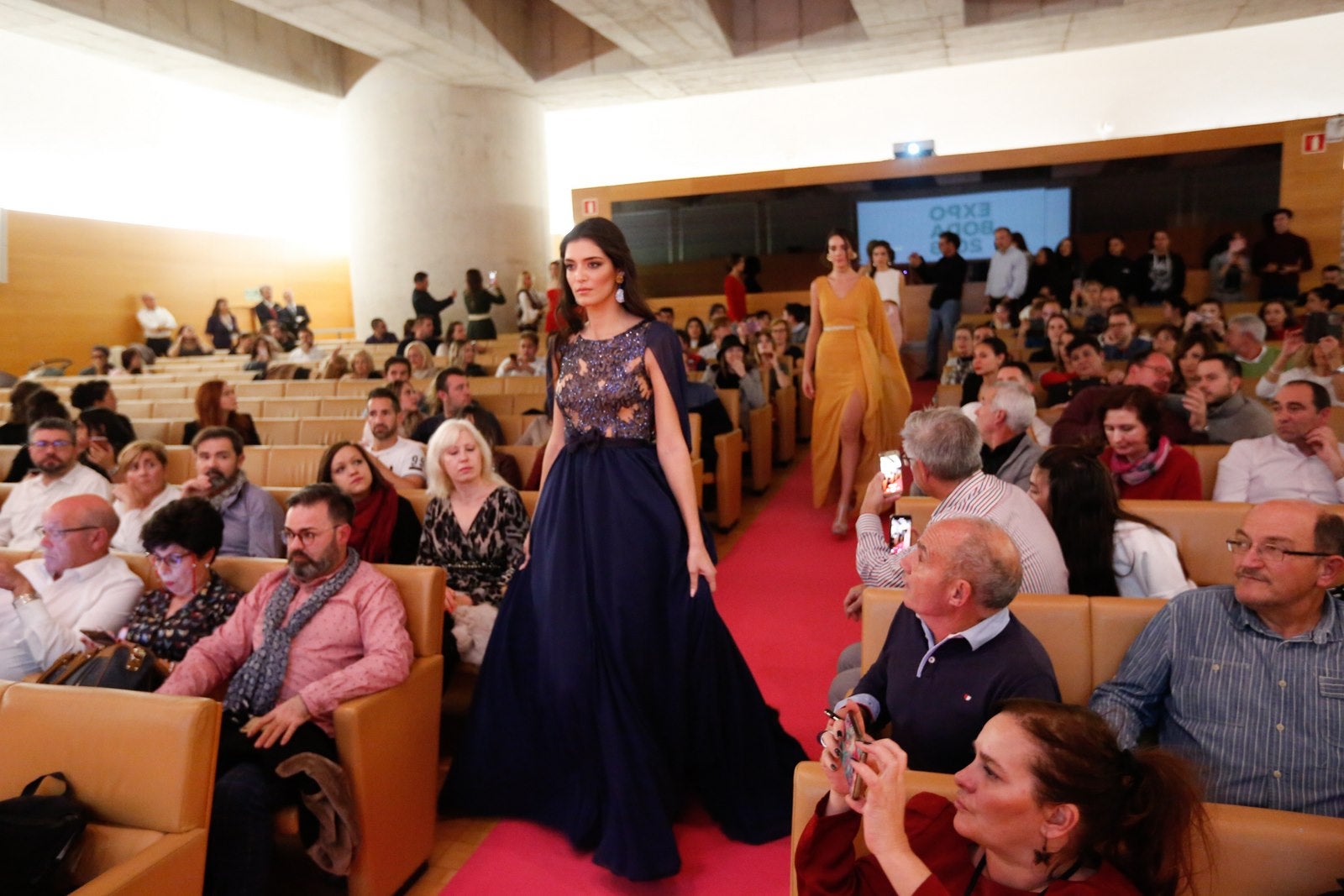 Este fin de semana se celebra Expo Boda, que ayer vivió su gran pasarela de trajes de novia