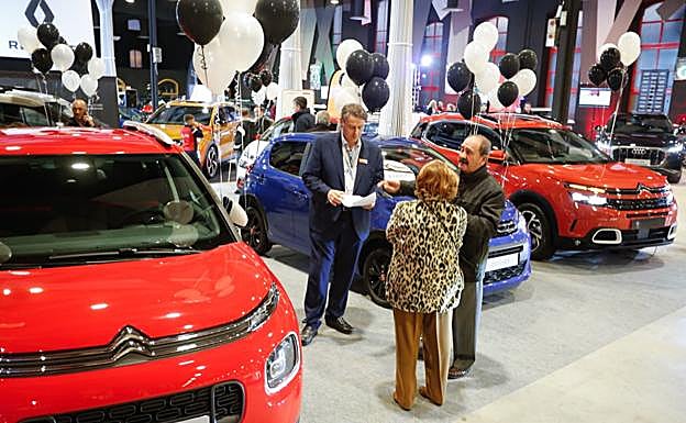 Imagen. Coches para todos los gustos con grandes descuentos: así es la Feria del Motor de Ideal.
