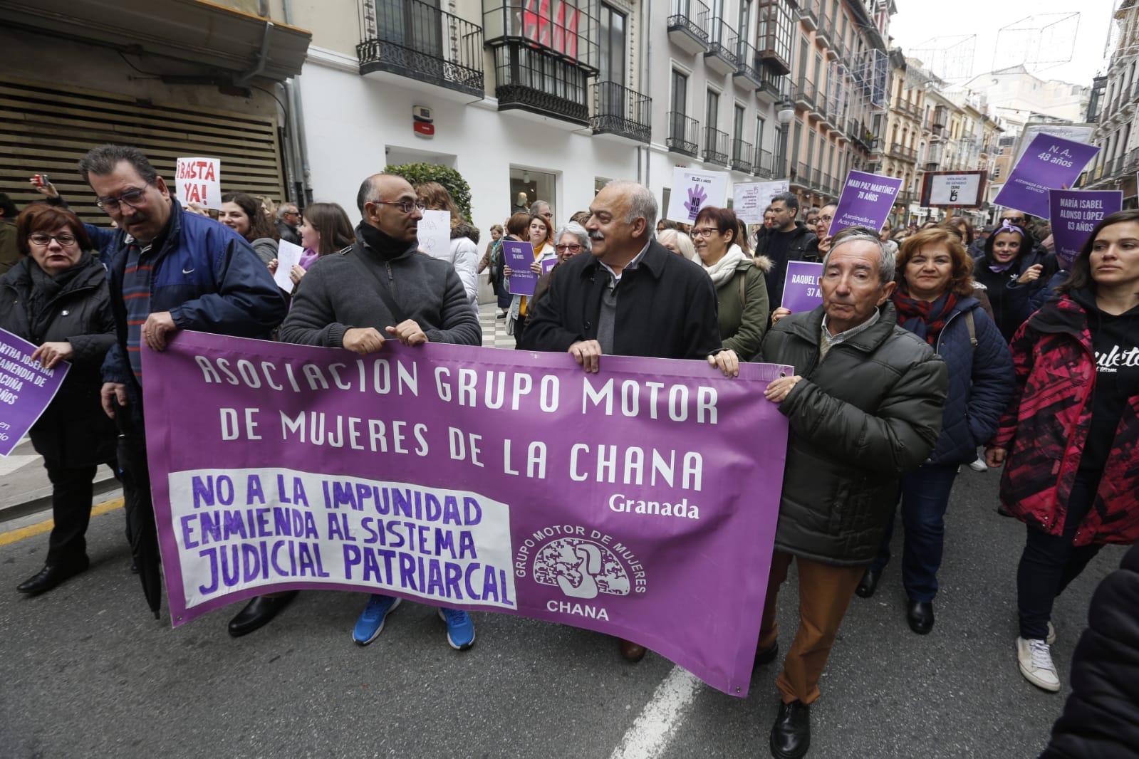 Más de 3.000 personas se manifiestan contra est lacra social