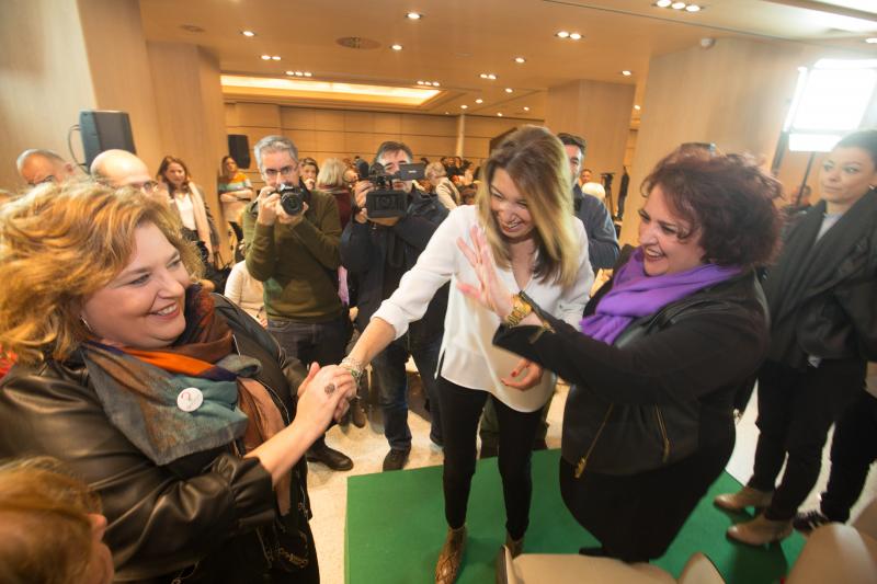 La presidenta de la Junta ha visitado Granada este 25-N en plena campaña electoral