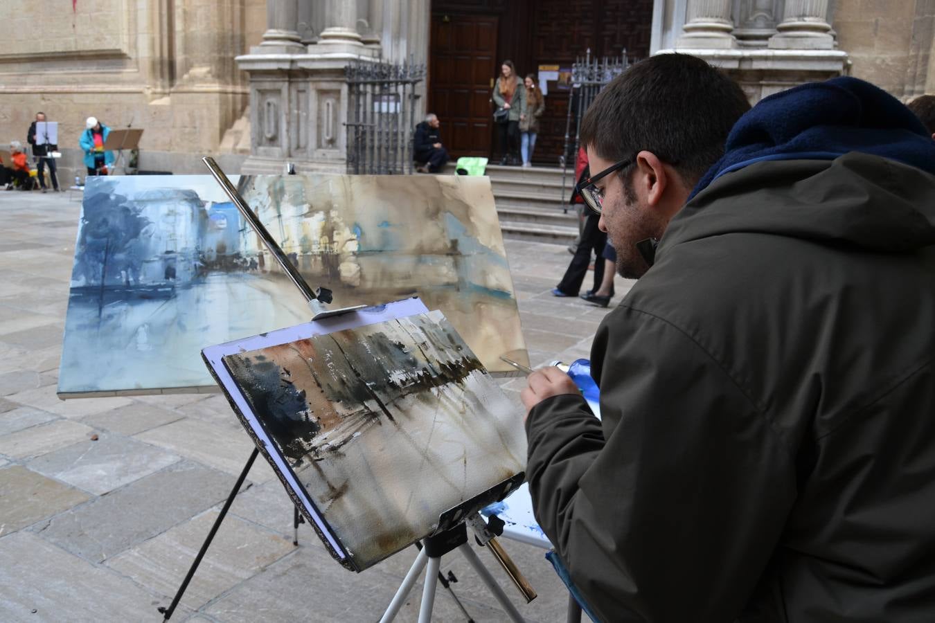 Un centenar de pintores de Andalucía Oriental celebraron el domingo, 25 de noviembre, el Día Mundial de la Acuarela, en el entorno de la Catedral de Granada