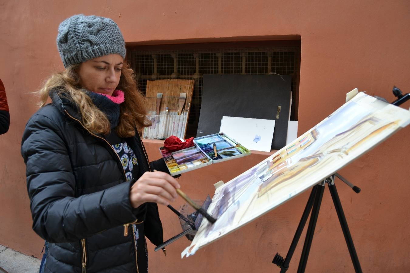 Un centenar de pintores de Andalucía Oriental celebraron el domingo, 25 de noviembre, el Día Mundial de la Acuarela, en el entorno de la Catedral de Granada