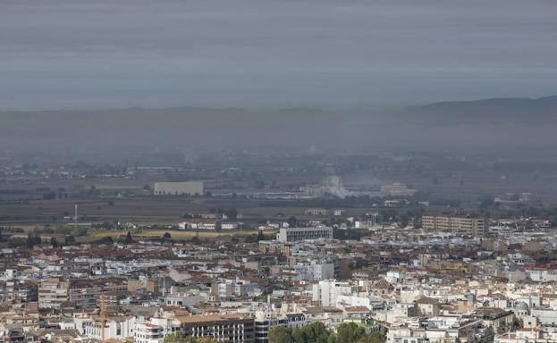 Capa de contaminación sobre Granada.