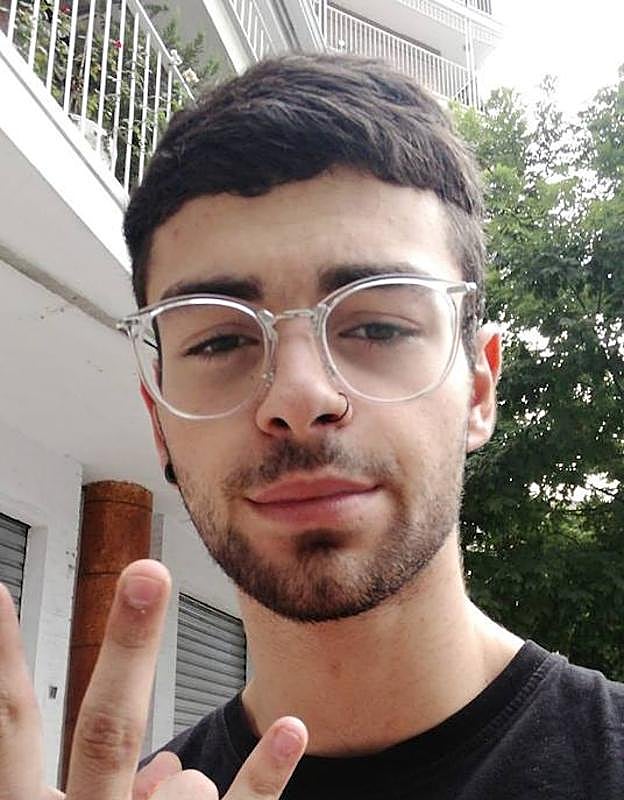 Unos 200 voluntarios y agentes buscan a Christian en Cortijos Nuevos.