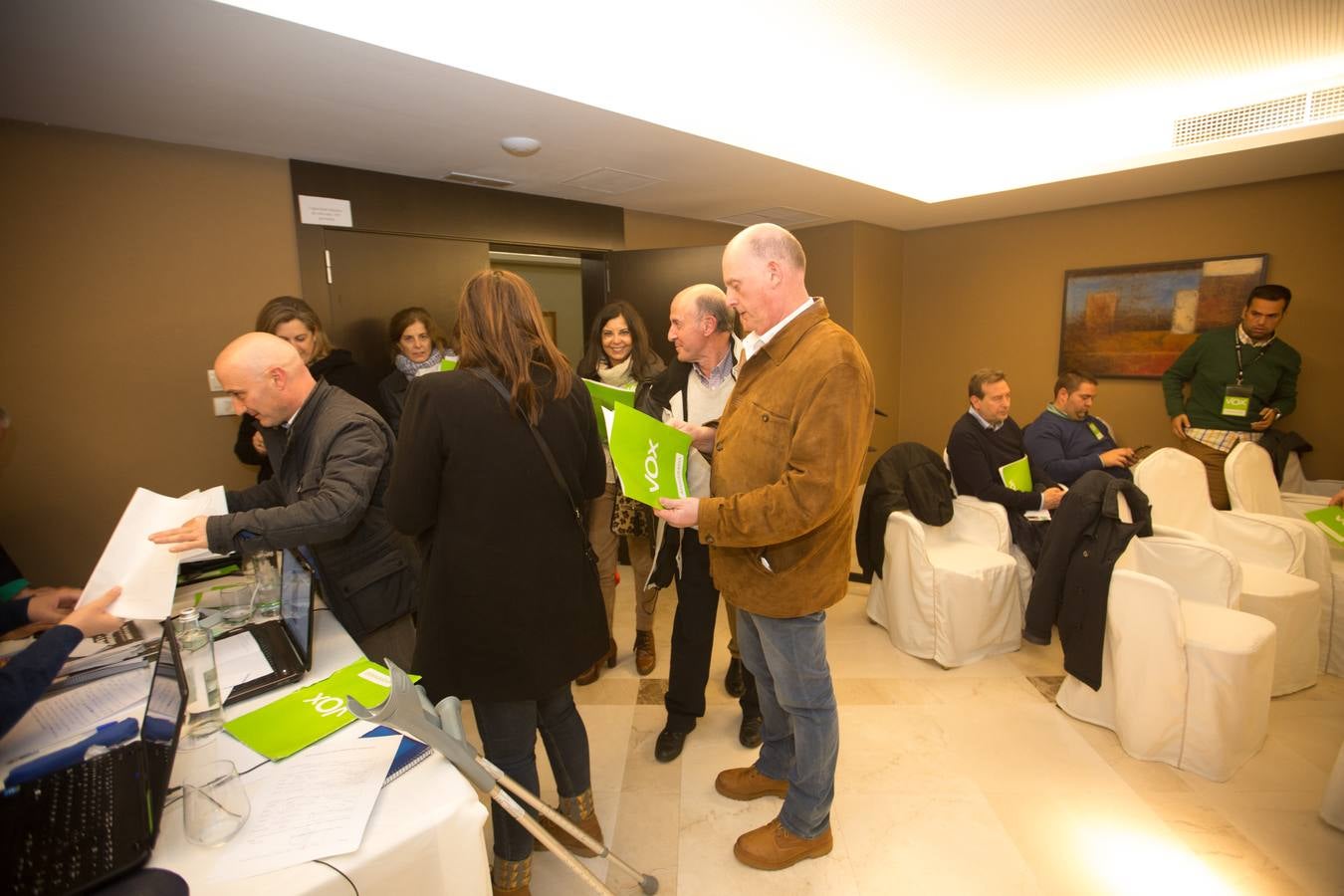 Repaso en instantáneas de una jornada intensa de elecciones en Granada