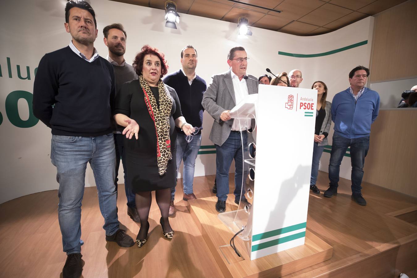 Repaso en instantáneas de una jornada intensa de elecciones en Granada