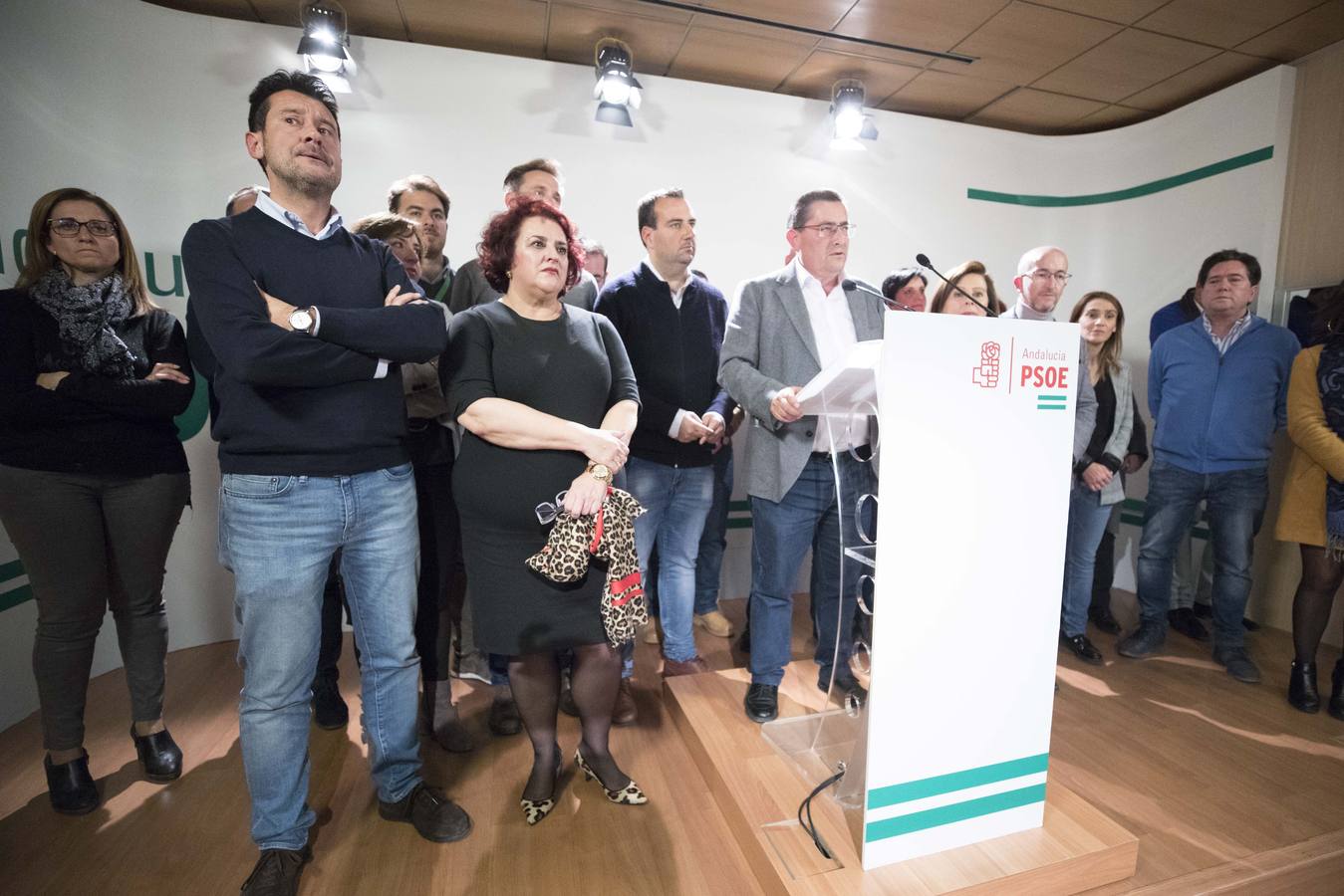 Repaso en instantáneas de una jornada intensa de elecciones en Granada