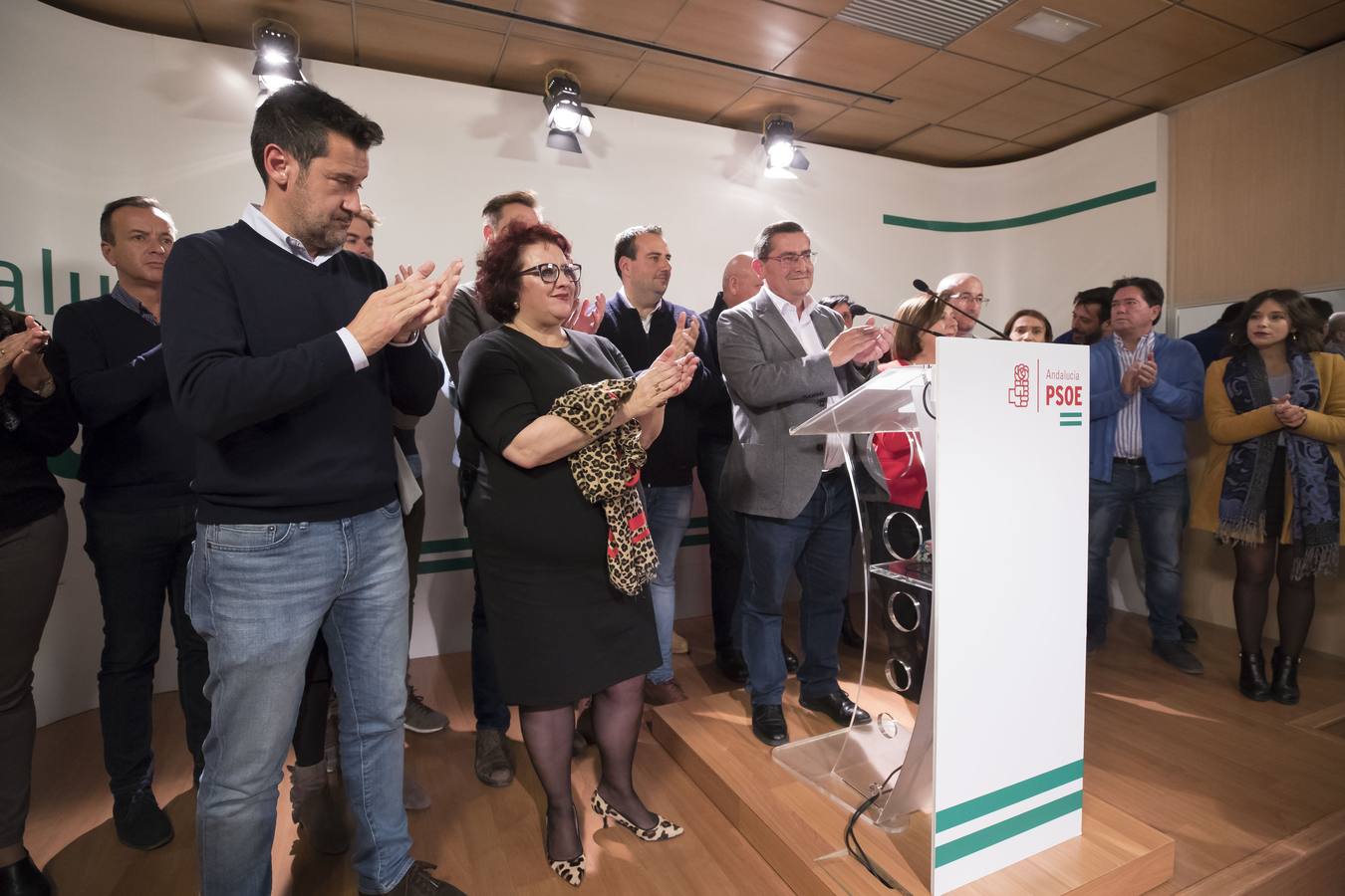 Repaso en instantáneas de una jornada intensa de elecciones en Granada