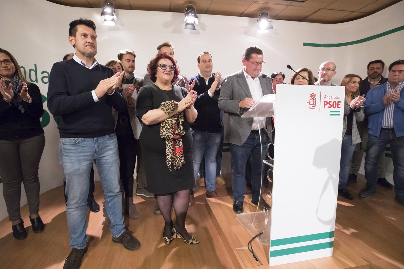 Repaso en instantáneas de una jornada intensa de elecciones en Granada