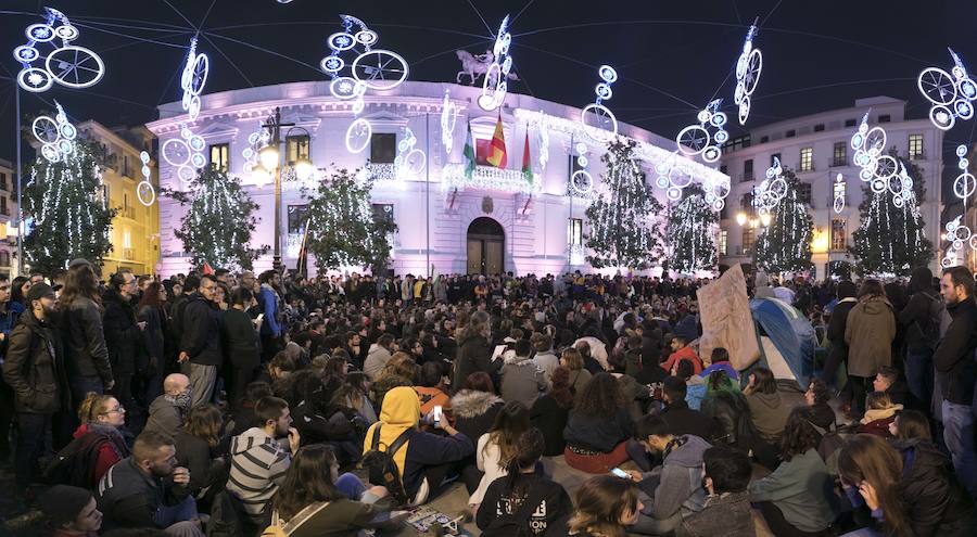 Consideran que «el motivo principal de que Vox haya llegado al Parlamento es que los partidos de izquierda no están unidos»