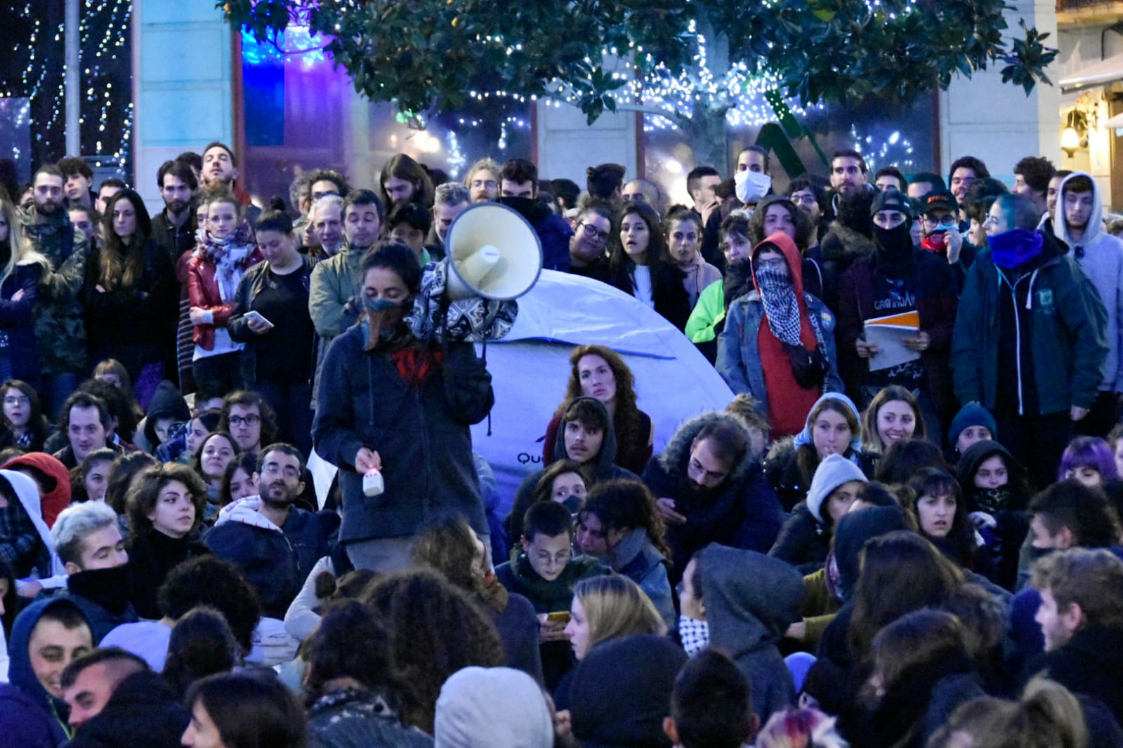 Consideran que «el motivo principal de que Vox haya llegado al Parlamento es que los partidos de izquierda no están unidos»