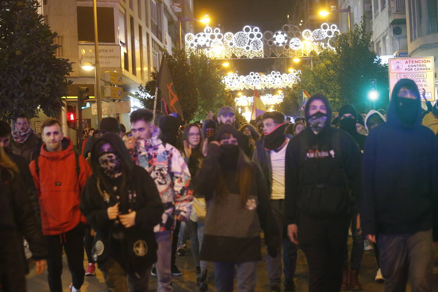 Consideran que «el motivo principal de que Vox haya llegado al Parlamento es que los partidos de izquierda no están unidos»