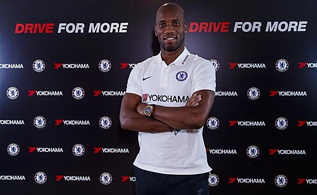 Drogba, posa tras la entrevista