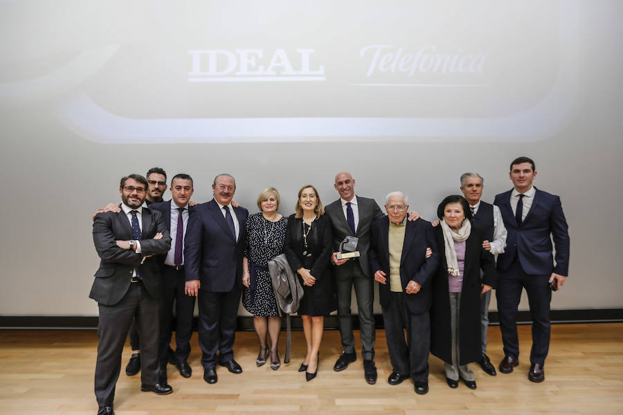 Buen ambiente durante la gala a los mejores granadinos del año 2018