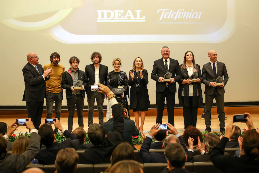 Buen ambiente durante la gala a los mejores granadinos del año 2018