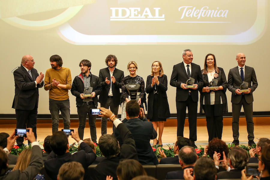 Buen ambiente durante la gala a los mejores granadinos del año 2018