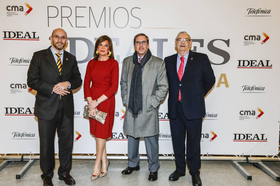 Personas de diferentes ámbitos de la sociedad granadina estuvieron en el Parque de las Ciencias para asistir al evento