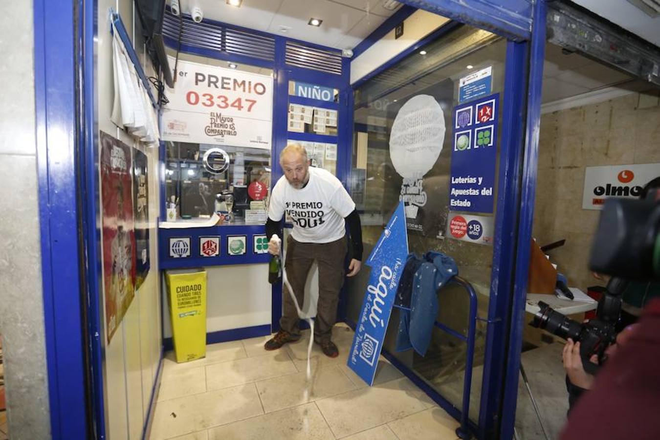 El primer premio se ha vendido en calle Ganivet, de la capital