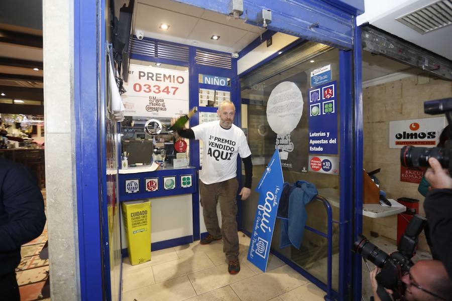 El primer premio, el tercero, uncuarto y algunos quintos, han dejado dinero en la provincia granadina