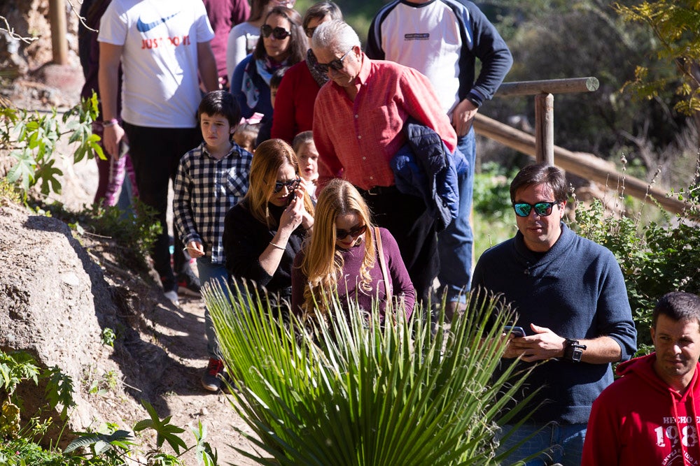 El anejo motrileño de Tablones ha vuelto a organizar su exitoso Belén Viviente, que el municipio 'utiliza' como reclamo turístico