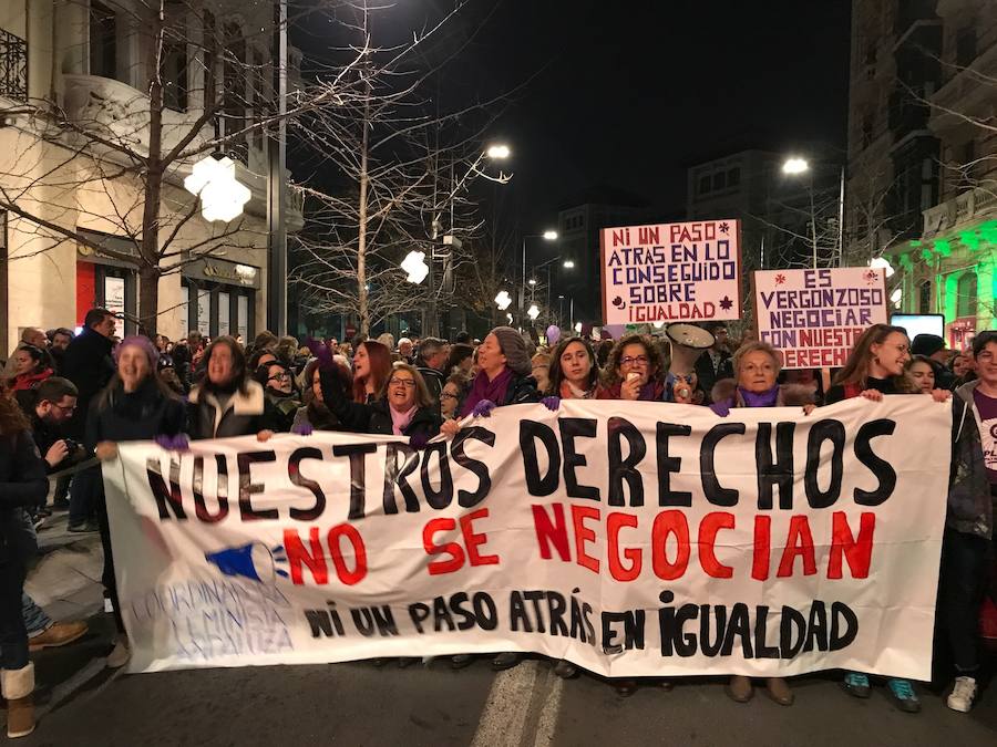 Gran Vía está cortada por la concentración, que irá en manifestación hasta plaza del Carmen