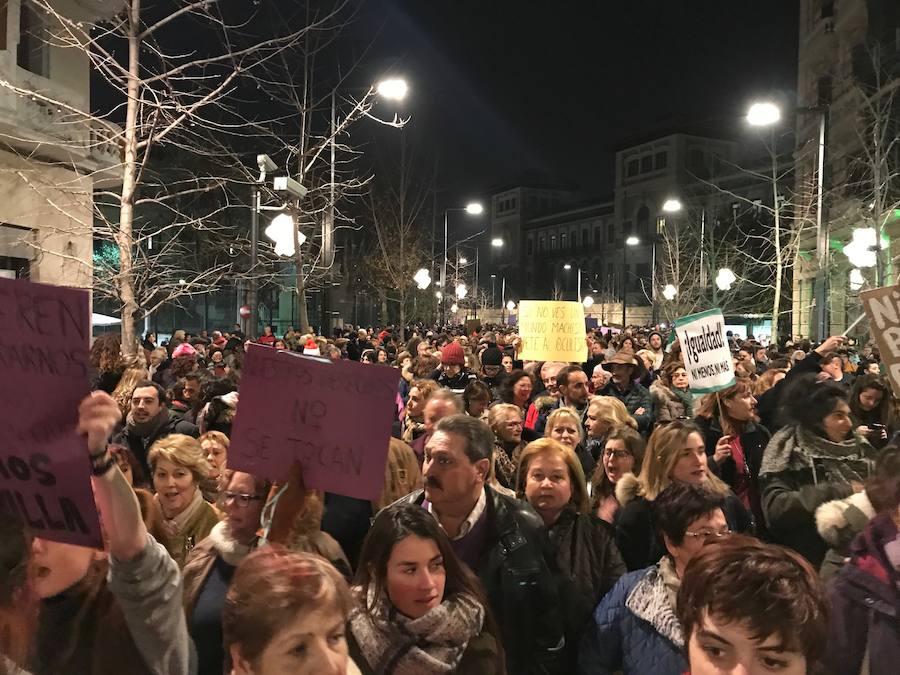 Gran Vía está cortada por la concentración, que irá en manifestación hasta plaza del Carmen