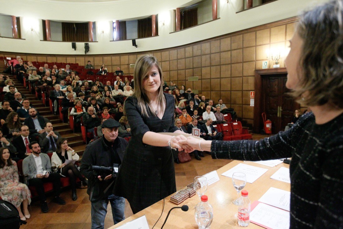 La UGR entrega los premios extraordinarios de doctorado a 36 hombres y mujeres que ahora trabajan en universidades de España y el extranjero