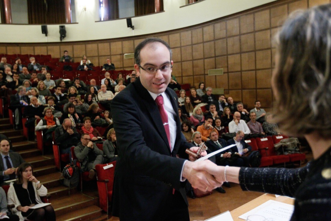 La UGR entrega los premios extraordinarios de doctorado a 36 hombres y mujeres que ahora trabajan en universidades de España y el extranjero