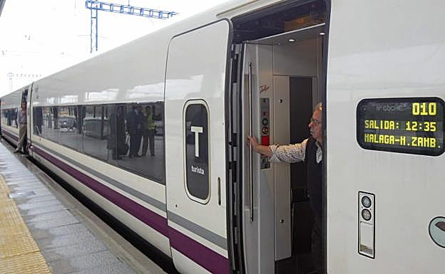 Imagen de archivo del AVE en Antequera.