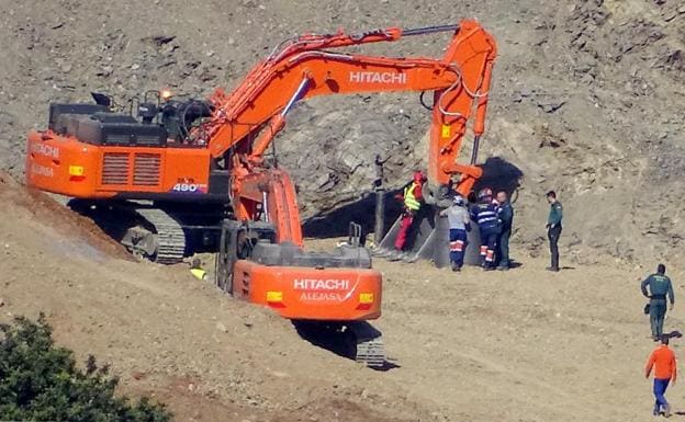 Empieza la fase final del rescate de Julen: los mineros inician el descenso