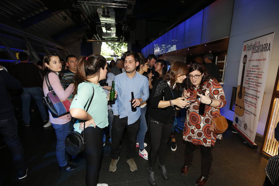 El grupo granadino puso el broche final a la primera jornada en Fitur 