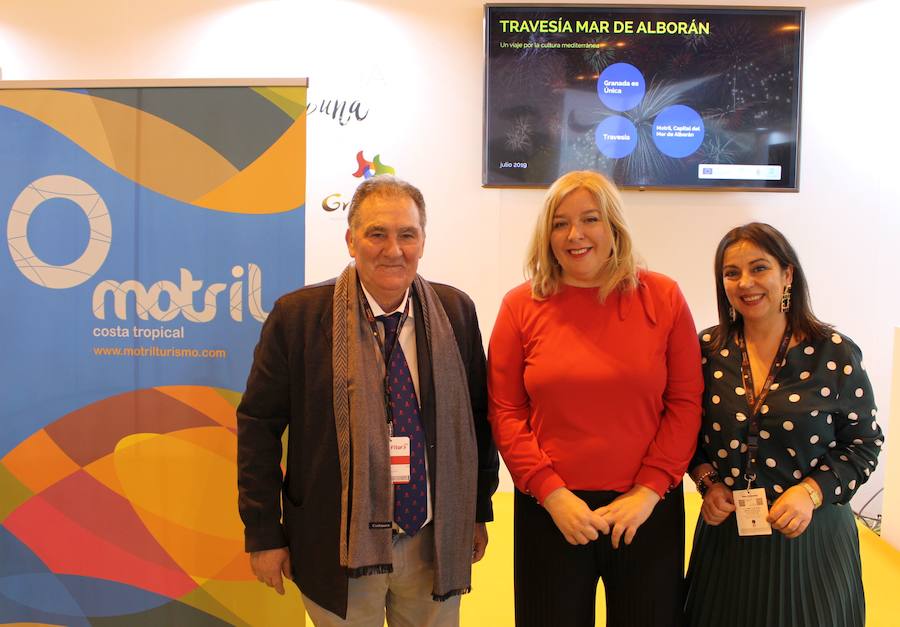 Antonio Escámez, Flor Almón y Alicia Crespo en la presentación del proyecto en Fitur. 