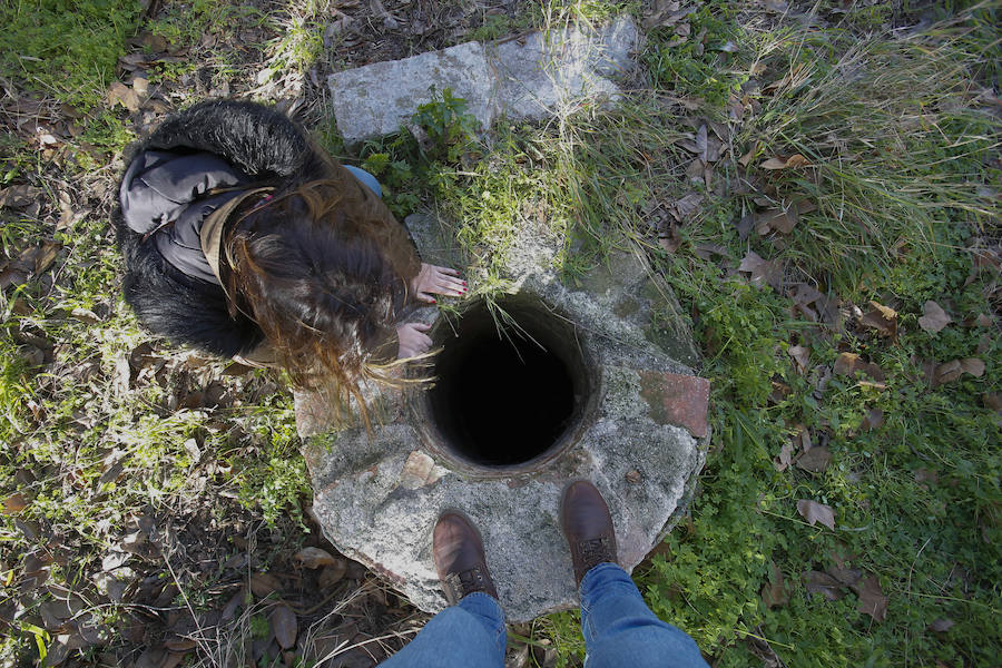 En la provincia hay contabilizados 102 expedientes con propuesta de sanción para los propietarios de pozos ilegales: 96 leves, cuatro menos graves y dos graves. Los graves conllevan sanciones que oscilan entre el medio millón de euros y el millón