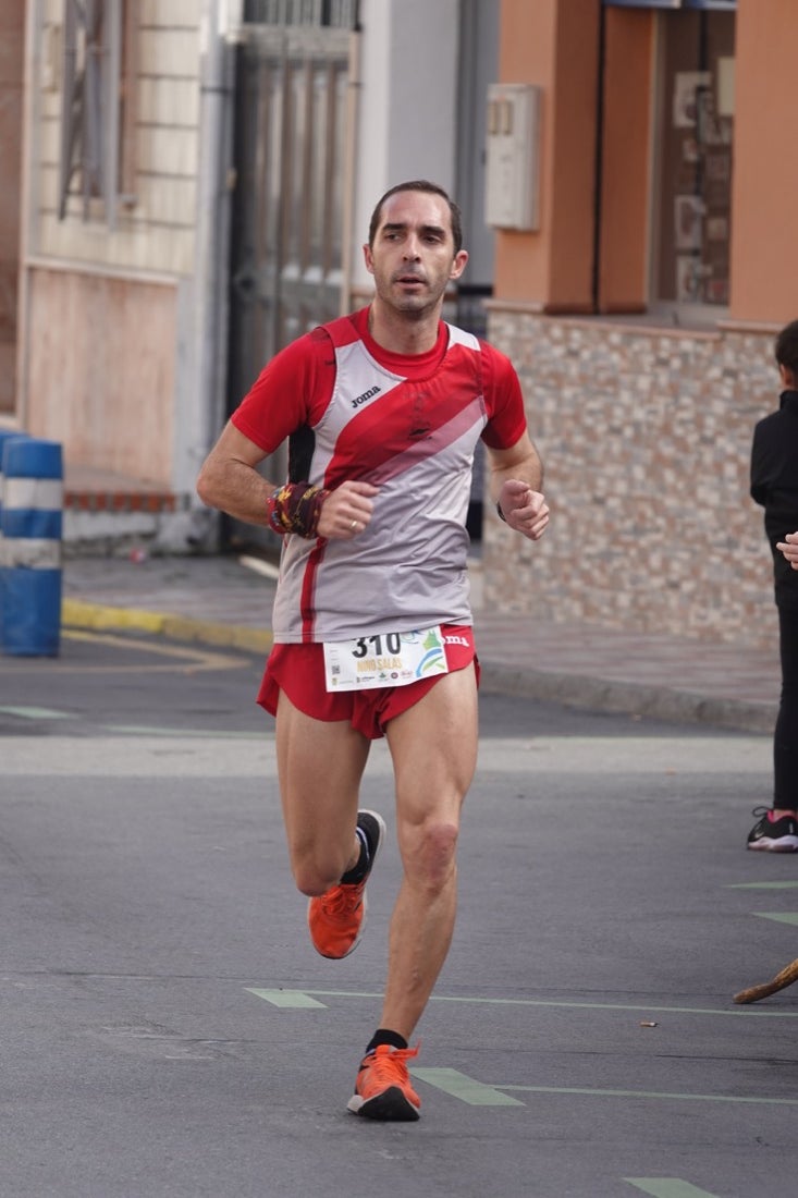 Un recorrido de 7 kilómetros en la categoría absoluta que transcurrió entre secaderos. Este año volvió a haber una categoría para senderistas de 5 kilómetros.