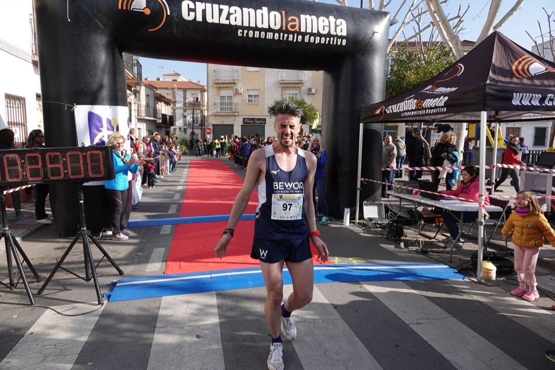 Un recorrido de 7 kilómetros en la categoría absoluta que transcurrió entre secaderos. Este año volvió a haber una categoría para senderistas de 5 kilómetros.