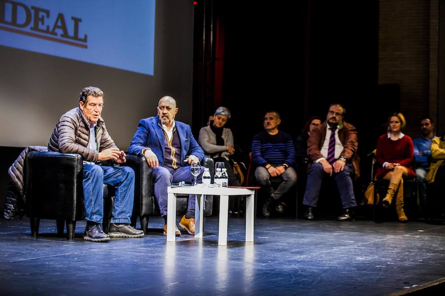 Emilio Calatayud ofreció ayer una conferencia en el Auditorio organizada por la Escuela de Padres de IDEAL
