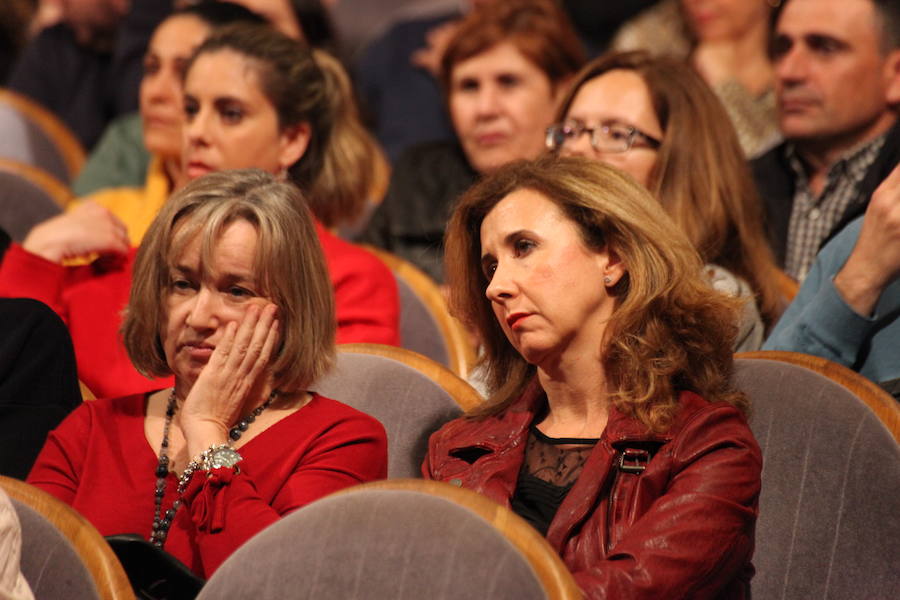 Emilio Calatayud ofreció ayer una conferencia en el Auditorio organizada por la Escuela de Padres de IDEAL