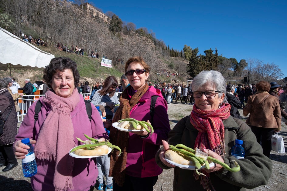 La celebración del patrón de Granada ha estado este año marcada por las alertas de nieve y frío de la Aemet
