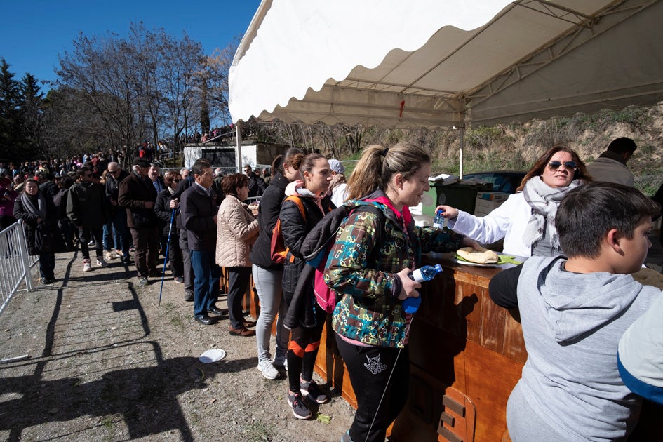 La celebración del patrón de Granada ha estado este año marcada por las alertas de nieve y frío de la Aemet