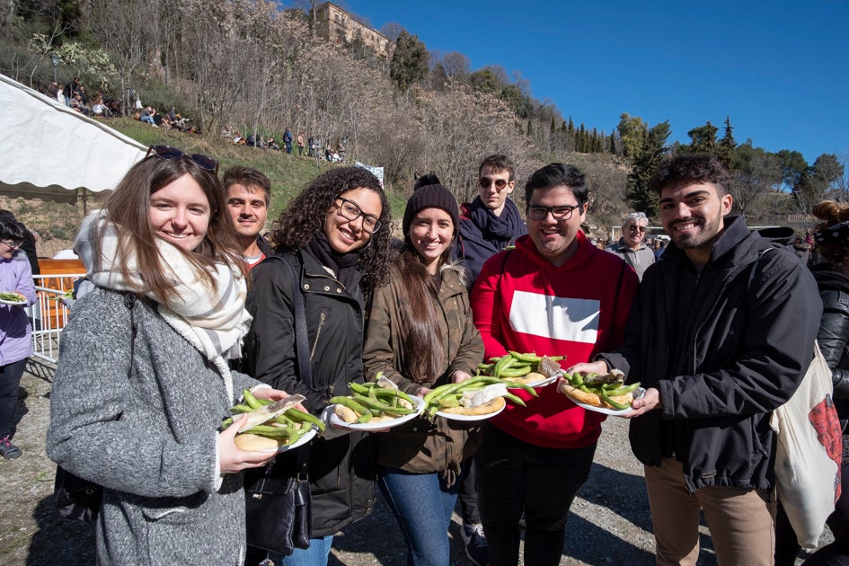 La celebración del patrón de Granada ha estado este año marcada por las alertas de nieve y frío de la Aemet
