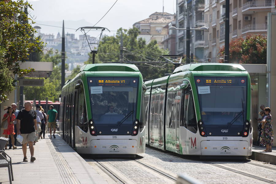 Desde el Metropolitano de Granada aseguran que «están en negociaciones con varias entidades para la integración de la pasarela bancaria en todas las máquinas expendedoras»