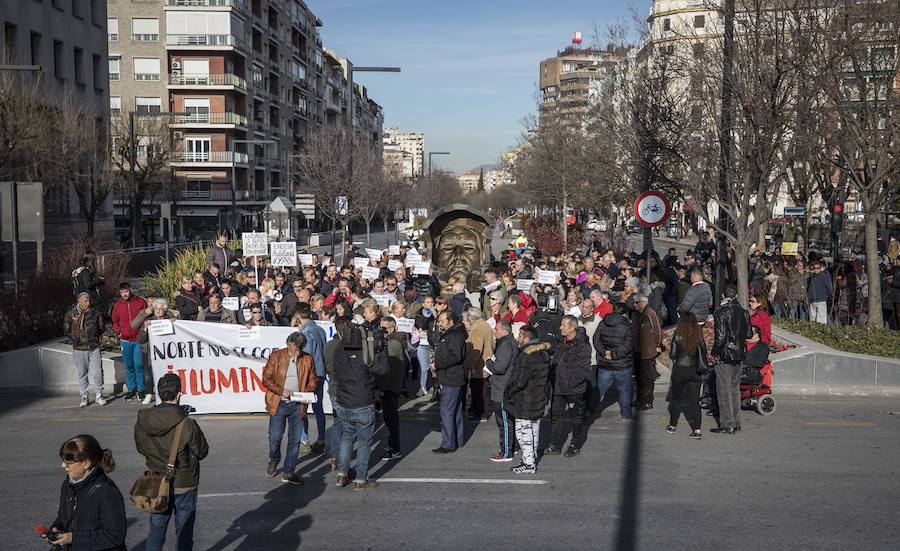 Unos 600 vecinos piden a las instituciones y la responsable de la red eléctrica que pongan solución a los problemas de suministro que sufren desde finales de 2018