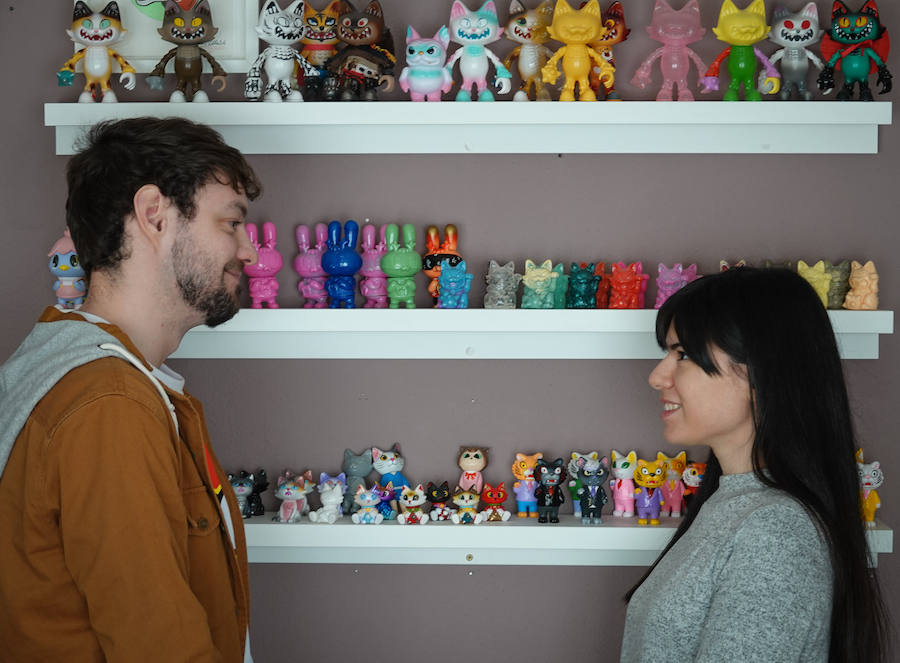 Visitamos el taller de Javier Jiménez, en pleno corazón del Zaidín granadino, para ver cómo trabaja. Y, de paso, echamos un vistazo a algunos de sus juguetes.  Puedes leer toda su historia aquí