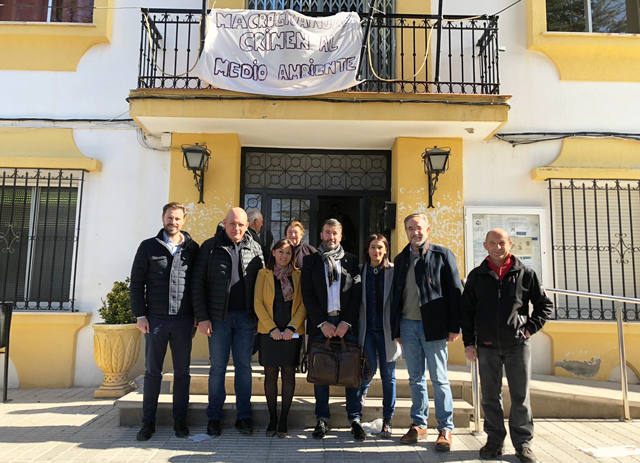 Representantes del PSOE de Granada y Jaén tras la reunión mantenida este martes