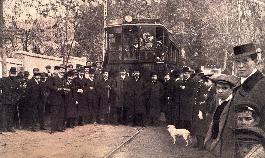 Primer viaje del tranvía en 1904 